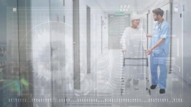 Kafkas erkek doktor ve hasta hastane koridorunda yürürken veri işleme animasyonu. Sağlık, tıp ve teknoloji konsepti dijital olarak üretilen video.