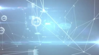 Mavi arkaplan üzerinde veri işleme ile bağlantılı ağların animasyonu. küresel ağlar, bağlantılar ve veri işleme konsepti dijital olarak oluşturulmuş video.