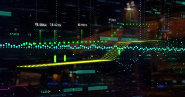 Şehir manzarası üzerinde finansal veri işleme animasyonu. küresel gönderim, dağıtım, iş, veri işleme ve teknoloji konsepti dijital olarak oluşturulmuş video.