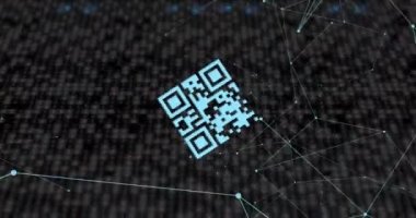 Karanlık arkaplan üzerinde simgeler olan bağlantı ağının ve qr kodunun animasyonu. Bulut hesaplama, dijital arayüz ve güvenlik konsepti dijital olarak oluşturulmuş video.