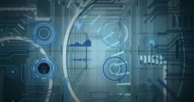 Sunucular üzerinde 5G ve işleme çemberlerinin animasyonu. ağ, iletişim, veri işleme ve teknoloji konsepti dijital olarak oluşturulmuş video.