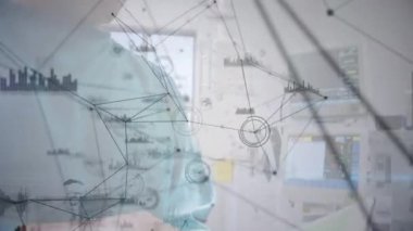 Tablet kullanan beyaz erkek cerrah üzerinden bağlantı ağının animasyonu. küresel tıp, sağlık hizmetleri, araştırma ve ağlar konsepti dijital olarak oluşturulmuş video.