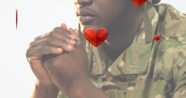 Animation Hearts Falling African American Male Soldier Praying Army American — Wideo stockowe