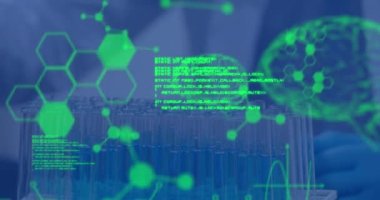 Laboratuvarda test tüpleriyle bilim adamının veri işleme animasyonu. küresel bilim ve dijital arayüz kavramı dijital olarak oluşturulmuş video.