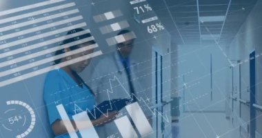 Çeşitli kadın ve erkek doktorların konuşmaları üzerine finansal grafiklerin animasyonu. ekonomi, finans, sağlık ve tıp konsepti dijital olarak oluşturulmuş video.