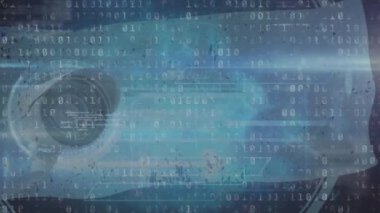 Asma kilit simgesi ve güvenlik kamerası üzerinde veri işleme animasyonu. küresel teknoloji, veri işleme ve dijital arayüz kavramı dijital olarak oluşturulmuş video.