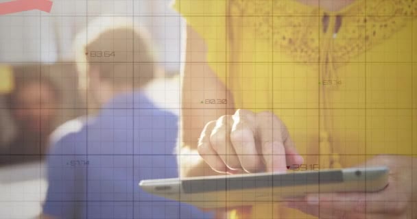 Animation Der Datenverarbeitung Über Kaukasische Geschäftsfrau Mit Tablet Globales Geschäfts — Stockvideo