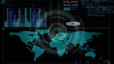 Dünya haritasının animasyonu ve dijital ekranda çeşitli veri işleme. veri işleme, dijital arayüz ve teknoloji konsepti dijital olarak oluşturulmuş video.
