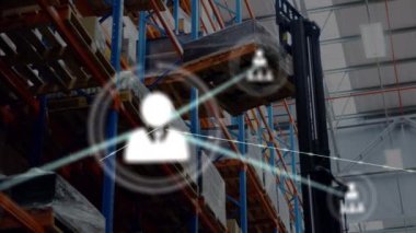 Deponun üzerindeki simgelerle bağlantı ağının animasyonu. iş, bağlantılar, teknoloji ve dağıtım hizmetleri konsepti dijital olarak oluşturulmuş video.