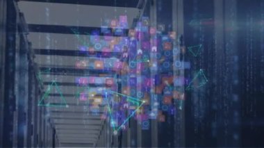 Sunucuların üzerindeki ikonlardan oluşan üçgenlerin ve kürenin animasyonu. küresel ağ, bağlantılar, veri ve teknoloji konsepti dijital olarak oluşturulmuş video.