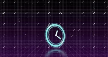 Noktalı menekşe dijital alanda hareket eden saatin animasyonu. Zaman geçiyor ve dijital arayüz kavramı dijital olarak oluşturuluyor.