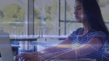 Uyuyan Kafkas kız öğrencinin matematik formüllerinin animasyonu. Dijital olarak oluşturulan öğrenim ve eğitim konsepti.