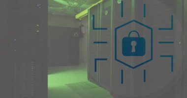 Sunucu odasında veri işleme animasyonu. küresel iş ve dijital arayüz kavramı dijital olarak oluşturulmuş video.