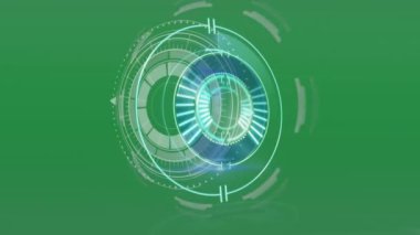 Yeşil arkaplandaki verilerle dijital ekranda çember işleme animasyonu. veri işleme, dijital ekran ve teknoloji konsepti dijital olarak oluşturulmuş video.