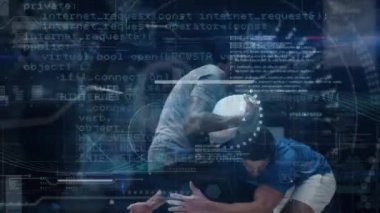 Çeşitli erkek ragbi oyuncuları üzerinde veri işleme animasyonu. küresel iş, spor ve dijital arayüz kavramı dijital olarak oluşturulmuş video.