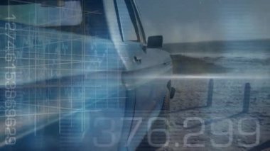 Araba üzerinden finansal verilerin ve grafiklerin animasyonu. Ekonomi, finans ve ulaşım kavramı dijital olarak oluşturulmuş video.