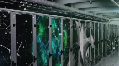 Sunucu odasındaki şekillerin animasyonu. küresel teknoloji ve dijital arayüz kavramı dijital olarak oluşturulmuş video.