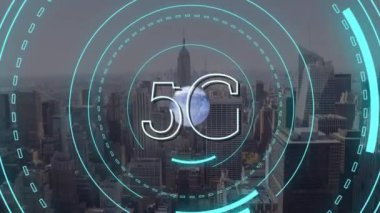 Dünyanın ve şehrin üzerinde 5 gramlık animasyon. küresel ağ, bağlantılar, veri ve teknoloji konsepti dijital olarak oluşturulmuş video.