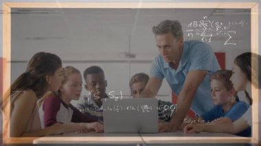 Kafkas erkek öğretmen ve okuldaki çeşitli öğrencilerin matematik grafiklerinin animasyonu. Okul, eğitim ve öğrenim konsepti dijital olarak oluşturulmuş video.