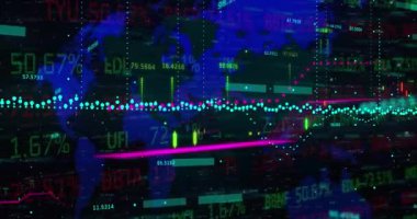 Finansal grafiklerin animasyonu ve dünya haritasında siyah arkaplan üzerine veri. küresel ekonomi, finans, iş ve teknoloji kavramı dijital olarak oluşturulmuş video.