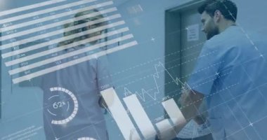 Kadın ve erkek doktorların ve kıdemli hastaların finansal grafiklerinin animasyonu. ekonomi, finans, sağlık ve tıp konsepti dijital olarak oluşturulmuş video.