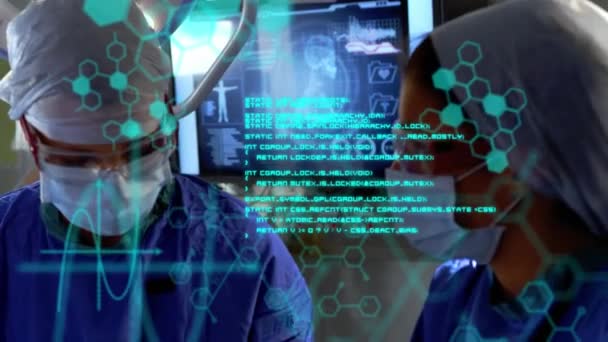 在不同的外科医生上进行科学数据处理和化学结构的动画制作 全球医学 科学和数据处理概念数码视频 — 图库视频影像