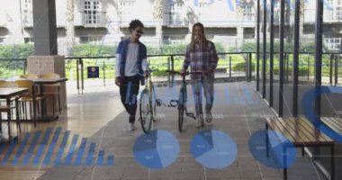 Şehir manzarası üzerinde veri işleme animasyonu. küresel bağlantılar, veri işleme ve dijital arayüz konsepti dijital olarak oluşturulmuş video.