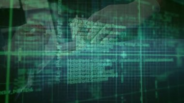 Operasyon sırasında beyaz cerrahların elleri üzerinde veri işleme animasyonu. veri işleme, bilim, insan biyolojisi ve teknoloji konsepti dijital olarak oluşturulmuş video.