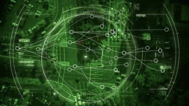 Şehir manzarası üzerinde veri işleme animasyonu. küresel iş ve dijital arayüz kavramı dijital olarak oluşturulmuş video.