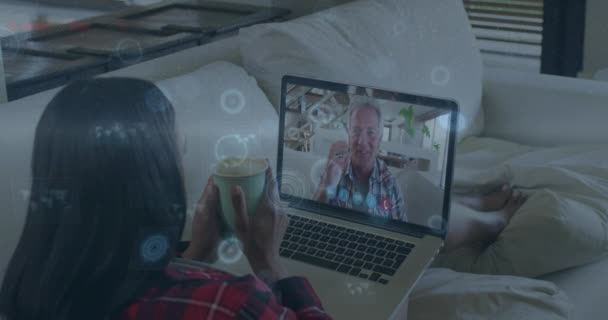 Animation Data Processing Caucasian Woman Having Laptop Video Call Senior — Αρχείο Βίντεο