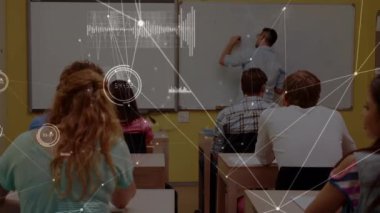 Kafkas erkek öğretmen ve çeşitli öğrenci sınıfları arasındaki bağlantıların animasyonu. Okul, eğitim, bağlantılar ve dijital olarak oluşturulmuş öğrenme konsepti.