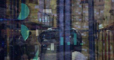 Depoda grafikler var. İş, finans, teknoloji ve dağıtım hizmetleri kavramı dijital olarak oluşturulmuş imaj.