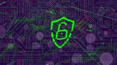Mor noktalar ve dijital asma kilit animasyonu menekşe arkaplan entegre devre üzerinde. Dijital güvenlik, veri işleme ve teknoloji konsepti dijital olarak oluşturulmuş video.