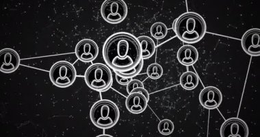 Siyah arkaplandaki simgelerin, noktaların ve bağlantıların canlandırılması. Ağ, iletişim, bağlantılar ve teknoloji konsepti dijital olarak oluşturulmuş video ,