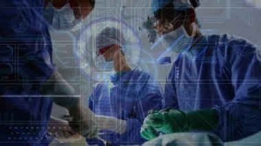 Ameliyat sırasında çeşitli cerrahlar üzerinde veri işleme animasyonu. Küresel tıp ve dijital arayüz kavramı dijital olarak oluşturulmuş video.