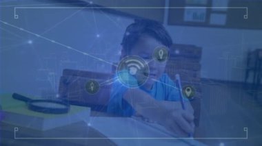 Kafkasyalı okul çocuğu üzerinden bağlantı ağının animasyonu. Dijital olarak oluşturulan öğrenim ve eğitim konsepti.