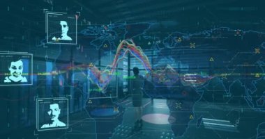 Grafiklerin, simgelerin, dünya haritasının ve dijital ofiste kullanıcı fotoğraflarının animasyonu. Küresel ağ, veri işleme, finans, iletişim ve teknoloji konsepti dijital olarak oluşturulmuş video.