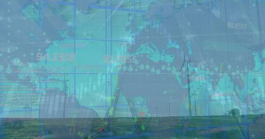 Rüzgar türbinlerinin üzerindeki veri işleme görüntüsü. Küresel iş ve dijital arayüz kavramı dijital olarak oluşturulmuş görüntü.