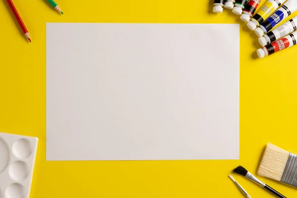 Image Blank Sheet Copy Space Painting Tools Yellow Surface School — ストック写真