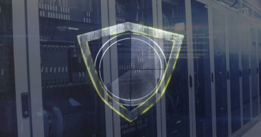 Bilgisayar sunucuları üzerinden kalkan ve veri işleme ile tarama kapsamı resmi. küresel veri işleme, bağlantılar ve dijital arayüz konsepti dijital olarak oluşturulmuş resim.