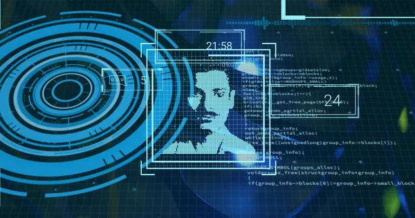 Karanlık arkaplanı tarayan dijital arayüzün görüntüsü. Küresel bilim, bağlantılar, veri işleme ve dijital arayüz kavramı dijital olarak oluşturuldu.