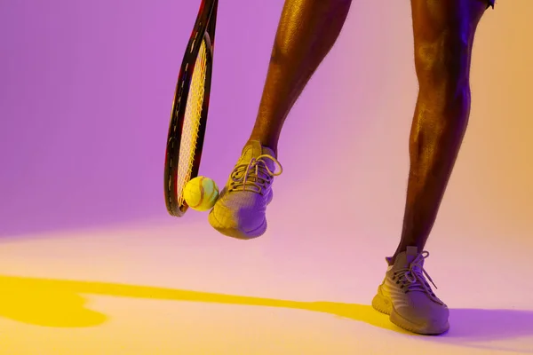 Image Legs African American Male Tennis Player Violet Yellow Neon — Stockfoto