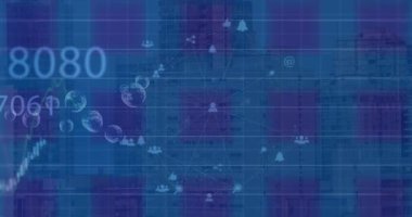 Siyah arka planda veri işleme ve şehir manzarasının animasyonu. Küresel iş ve dijital arayüz kavramı dijital olarak oluşturulmuş video.