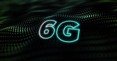 Siyah arkaplanda beneklerin canlandırılması ve 6G metni. Küresel iş ve dijital arayüz kavramı dijital olarak oluşturulmuş video.