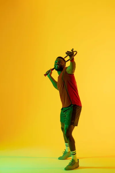 Vertical Image Happy African American Male Tennis Player Yellow Lighting — 스톡 사진