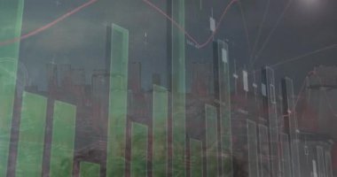 Şehir manzarası üzerinde veri işleme animasyonu. Küresel iş, finans, veri işleme ve dijital arayüz kavramı dijital olarak oluşturulmuş video.