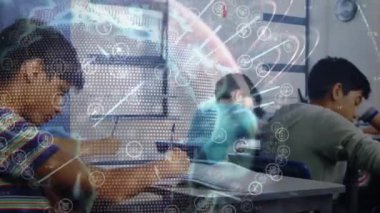 Çeşitli öğrenci grupları arasındaki bağlantı ağının animasyonu. Okul, eğitim ve öğrenim konsepti dijital olarak oluşturulmuş video.