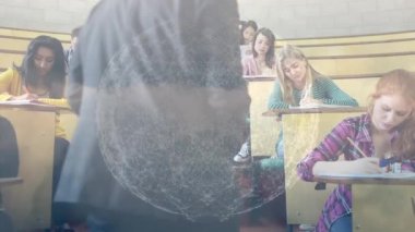 Kafkasyalı erkek öğretmen ve üniversitedeki çeşitli öğrenci grupları arasındaki bağlantı ağı. Küresel ağ ve eğitim teknolojisi kavramı