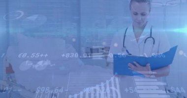 Beyaz kadın doktorların not tutmasıyla ilgili finansal verilerin animasyonu. sağlık, tıp mesleği, finans ve ekonomi kavramı dijital olarak oluşturulmuş video.