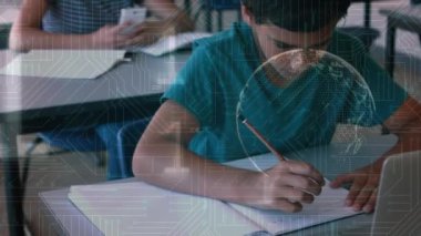 Dizüstü bilgisayar kullanan melez çocuğun veri işleme animasyonu. Dijital olarak oluşturulan öğrenim ve eğitim konsepti.